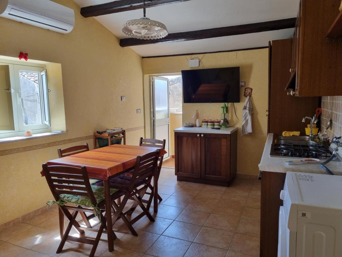 Casa Vacanze Costa 7 Чефалу Екстериор снимка